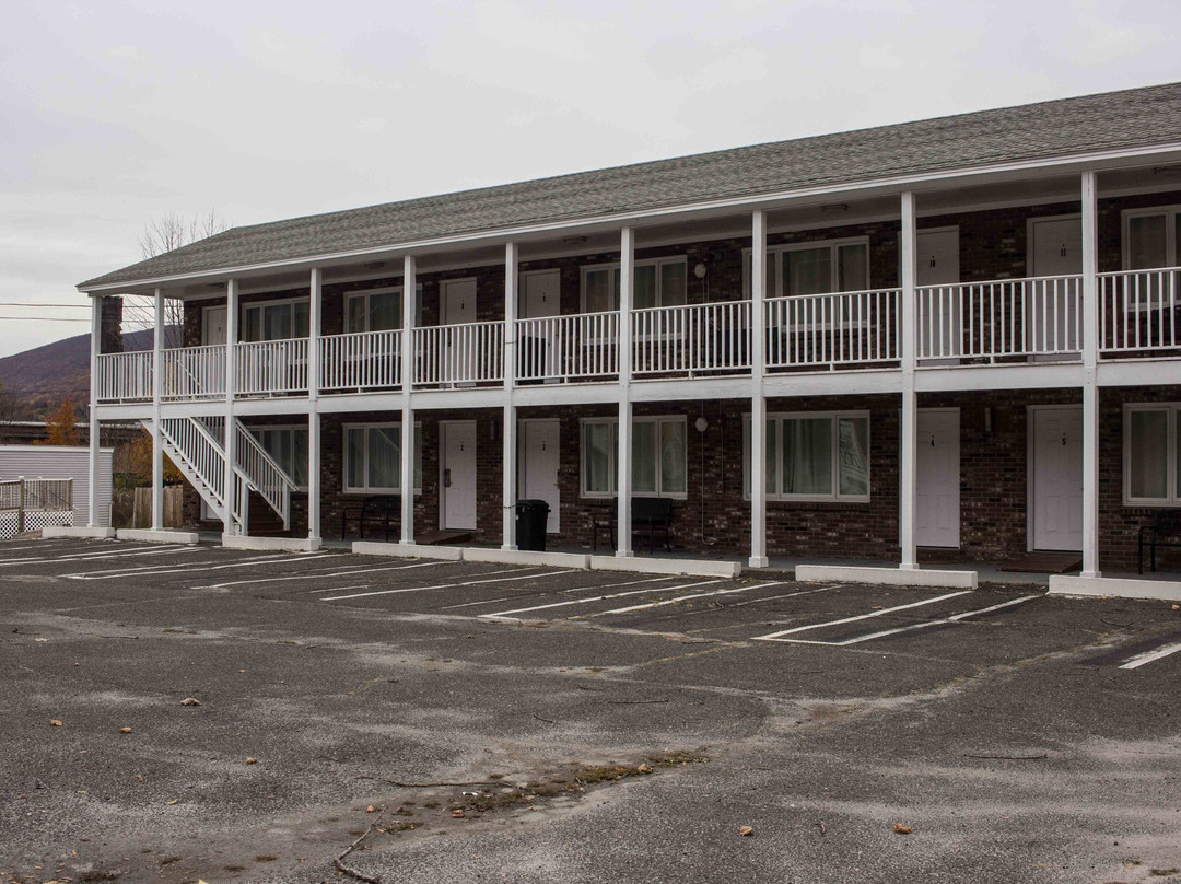 Mount Royal Inn主图