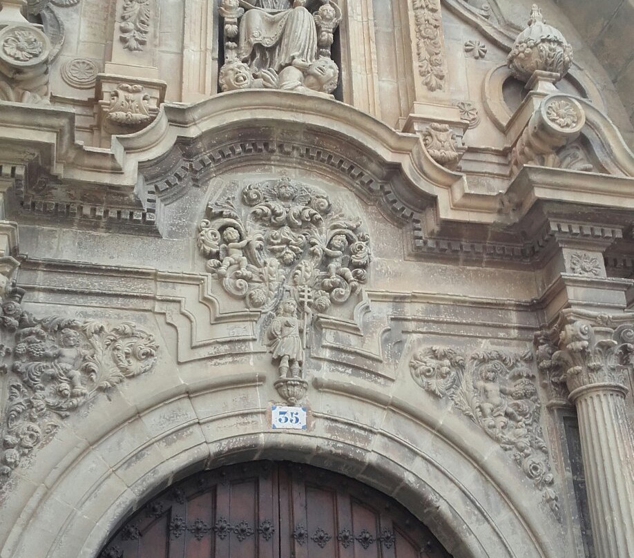 Ruinas de San Pedro-Viana必去景点