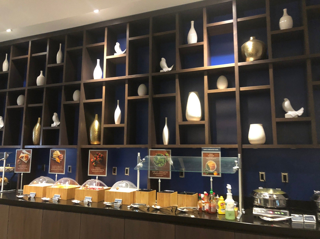 夏洛特上城SpringHill Suites酒店主图