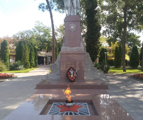 Monument to the Soldiers Liberators-Gelendzhik必去景点