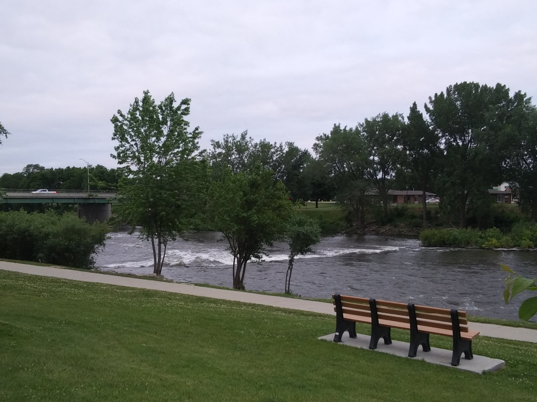 Charles City WhiteWater at Riverfront Park景点图片