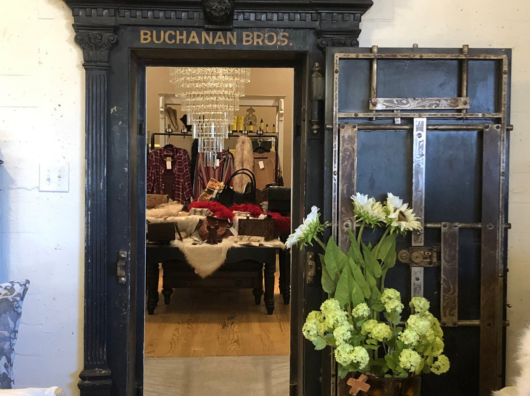 Caliente Home & Apparel-韦科必去景点