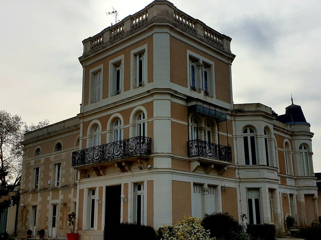 Chateau du Clos de la Ribaudiere主图