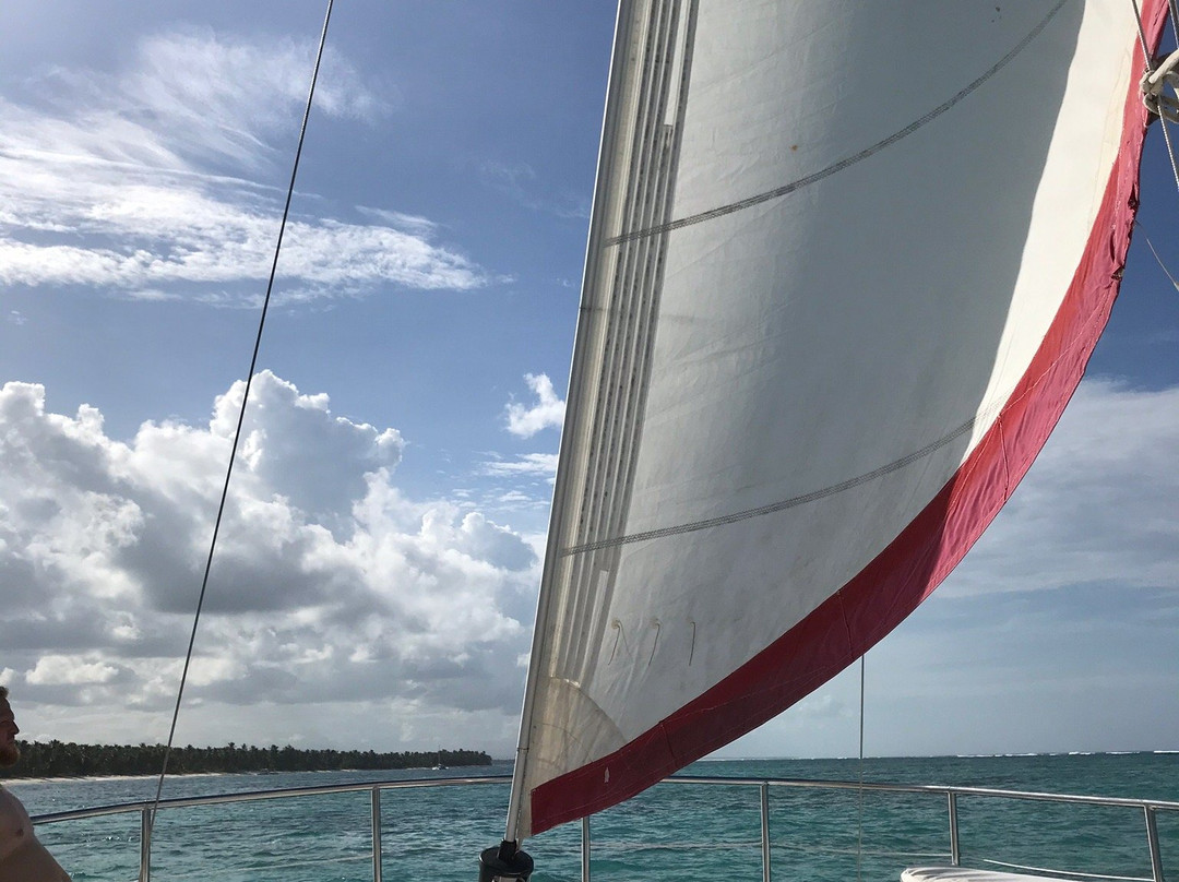 Happy Fish Catamarans-蓬塔卡纳必去景点