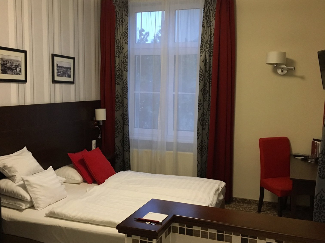 Corner Hotel & Kávéház主图