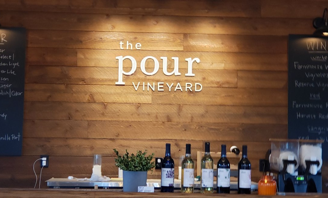 The Pour Vineyard景点图片
