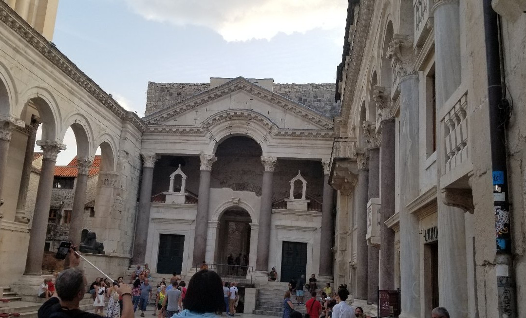 Sugaman Tours-奥米斯必去景点