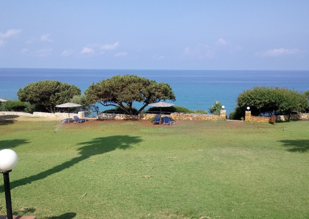 Fournia Village主图