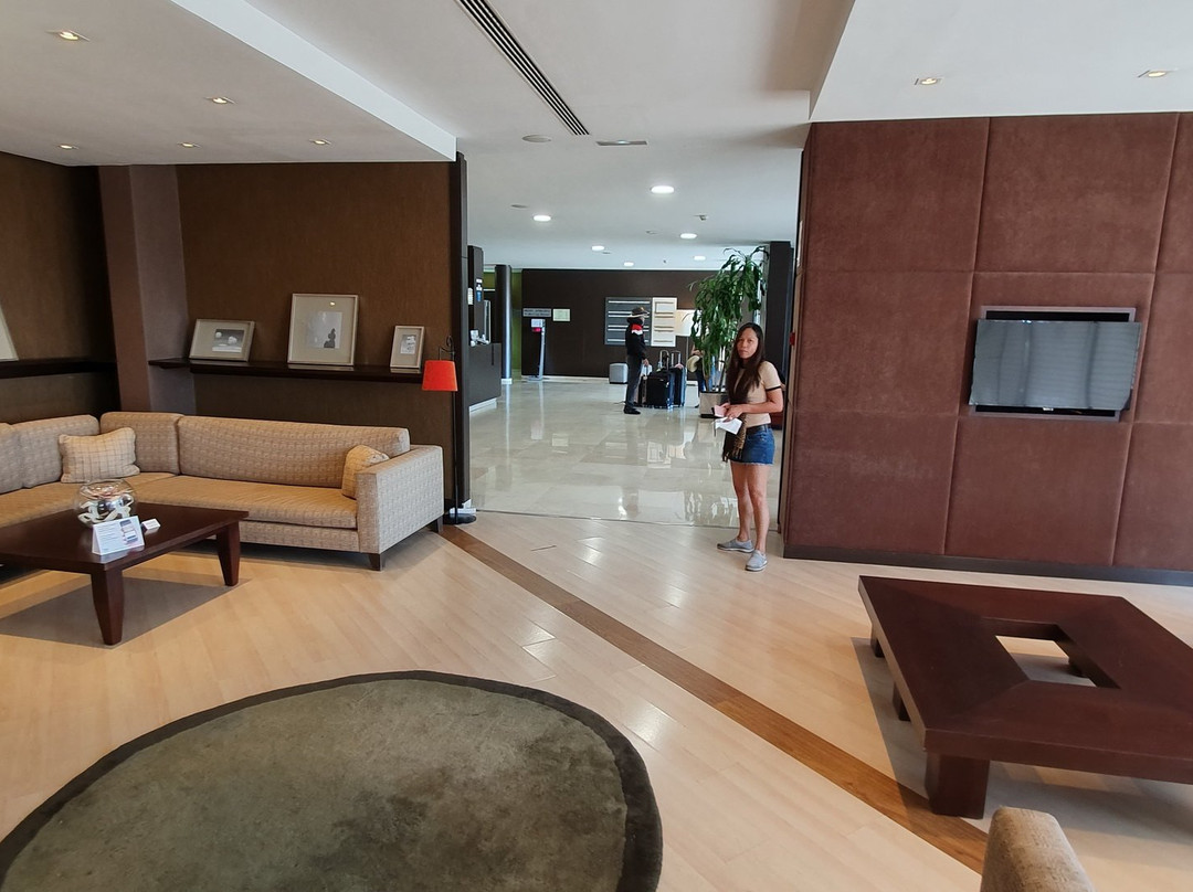 NH圣博伊酒店主图