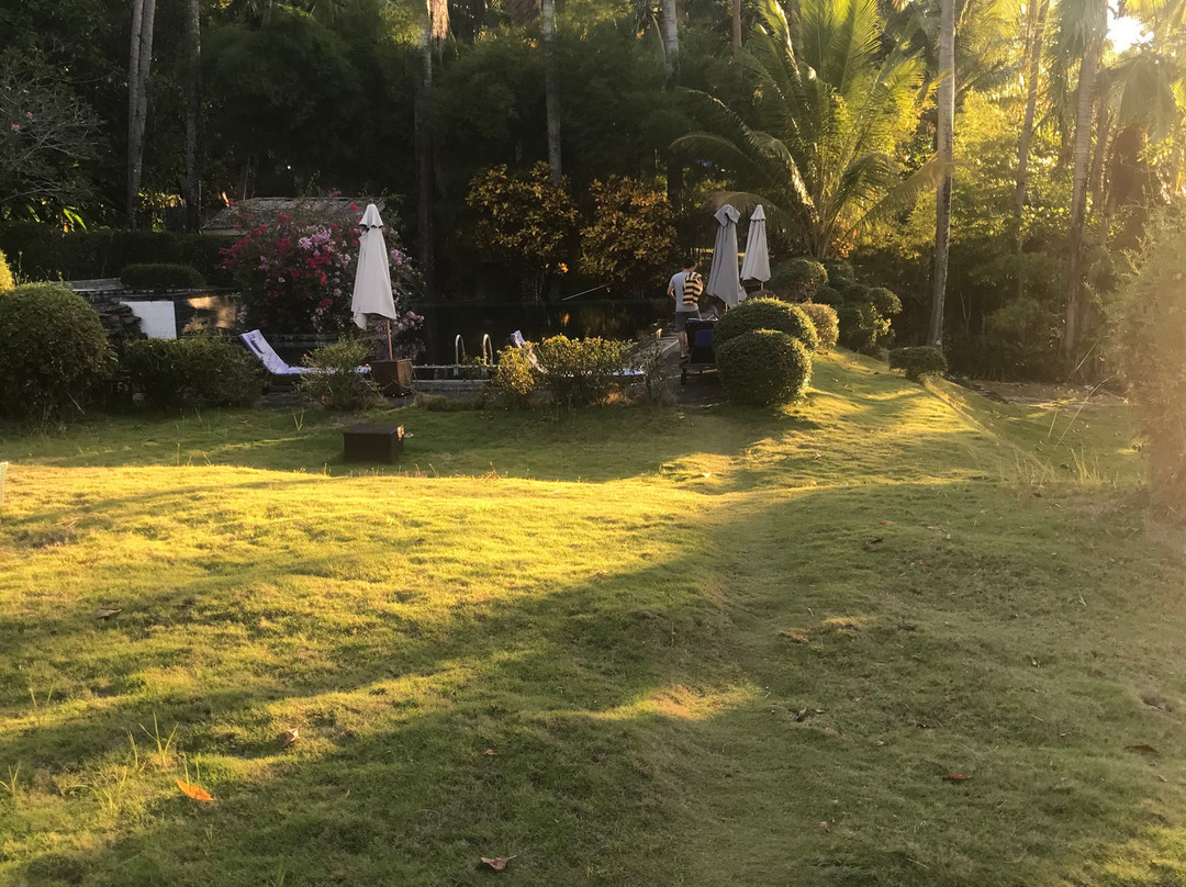 约会海滩度假酒店主图