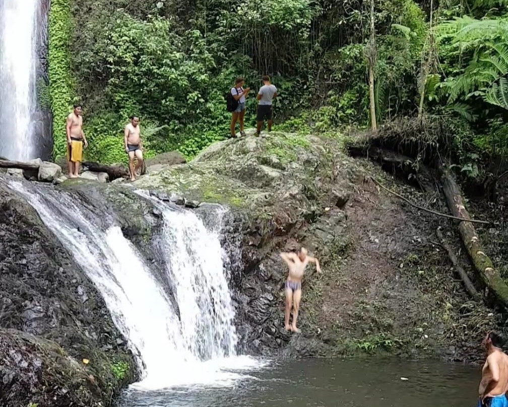 Galungan Waterfalls Trekking景点图片