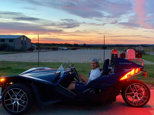 Fredericksburg Slingshot Rental-弗雷德里克斯堡必去景点