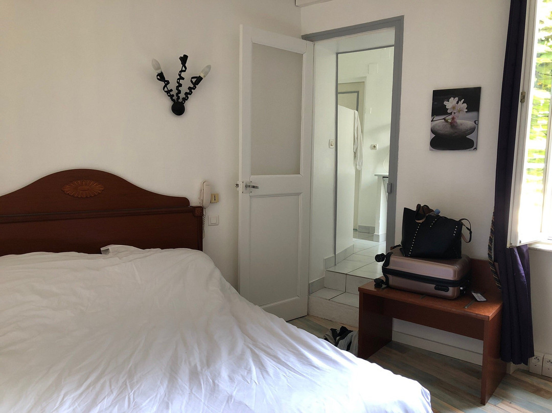 Logis Hôtel Résidence主图
