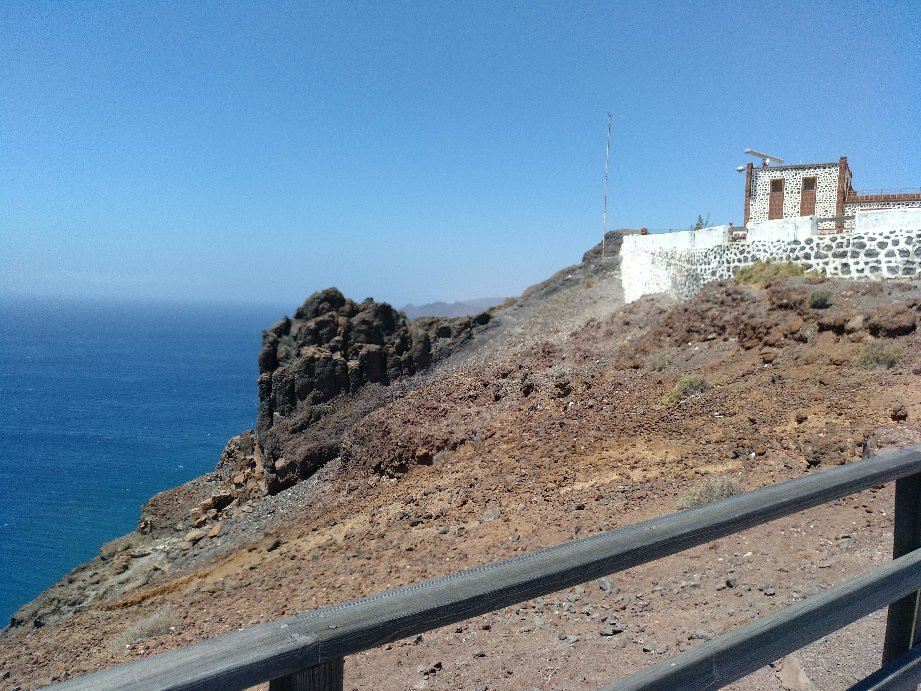 Faro de la Entallada景点图片