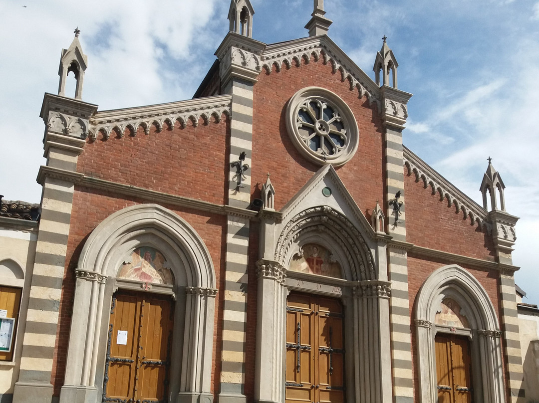Chiesa di San Lorenzo-Castiglione Falletto必去景点
