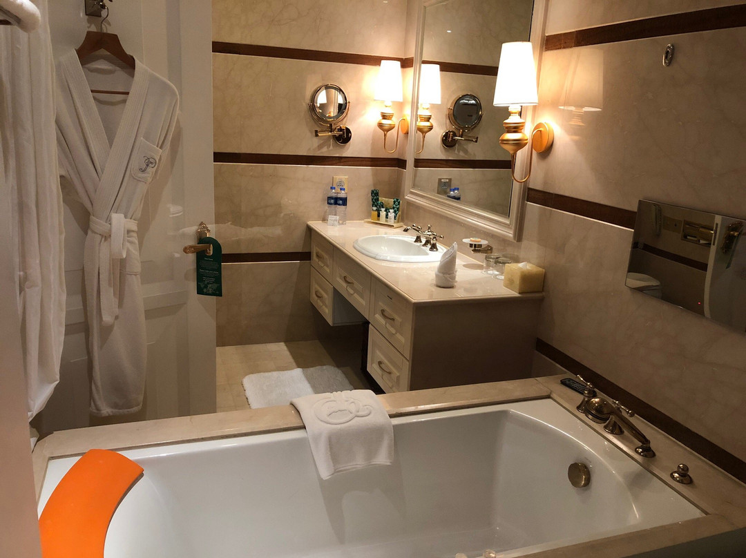 国宾大酒店主图