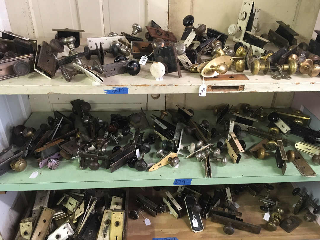 North Shore Architectural Antiques-Two Harbors必去景点