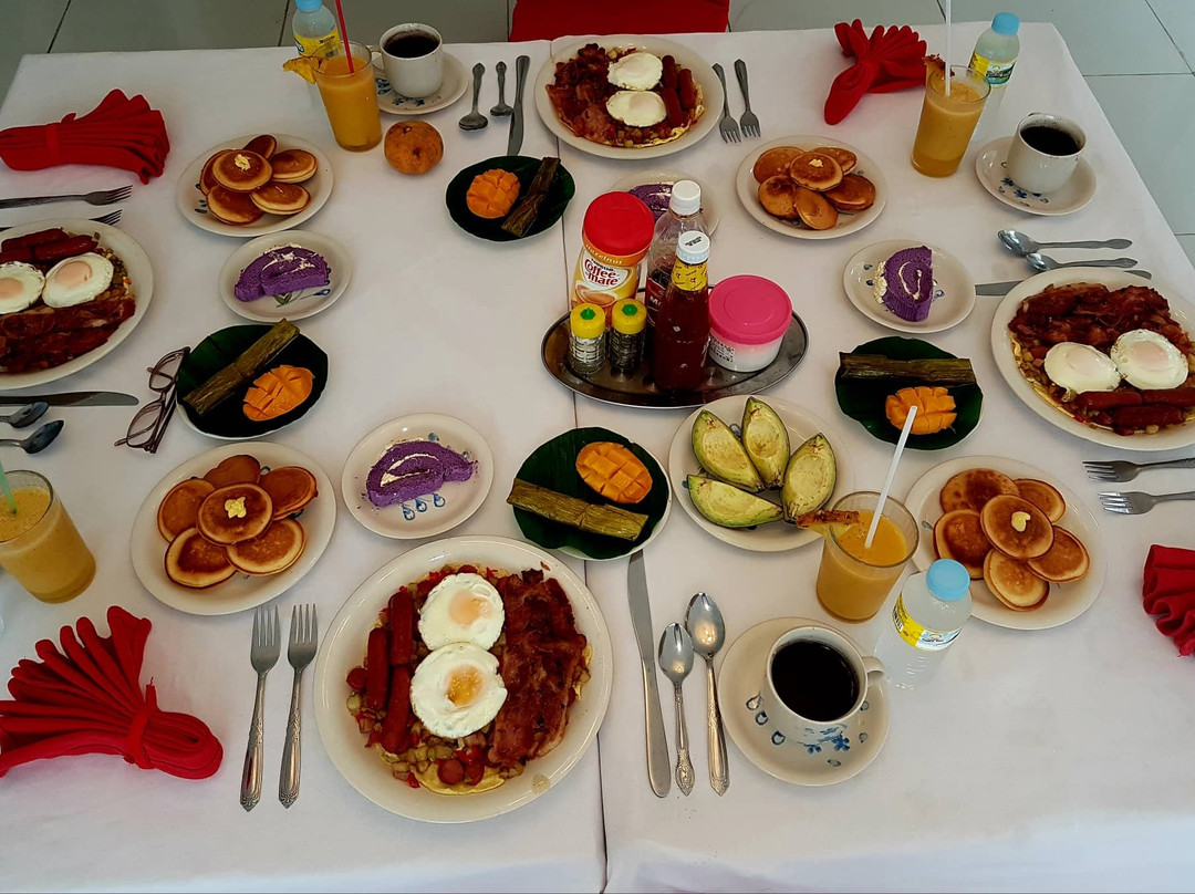 Ashley and Bill's Suites 'N Garden主图