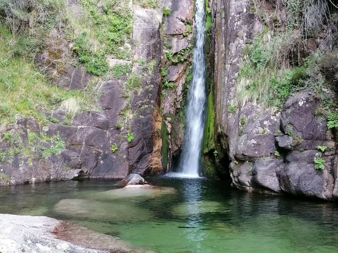 Cascata de Pincaes景点图片
