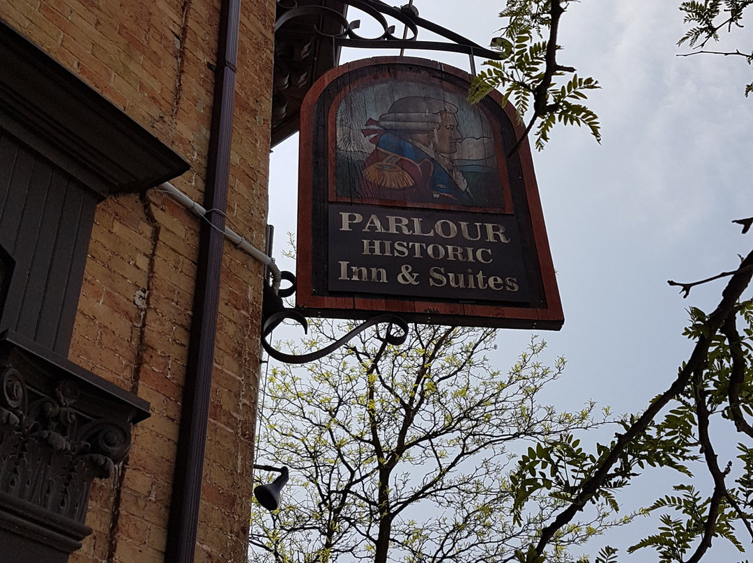 The Parlour Inn主图