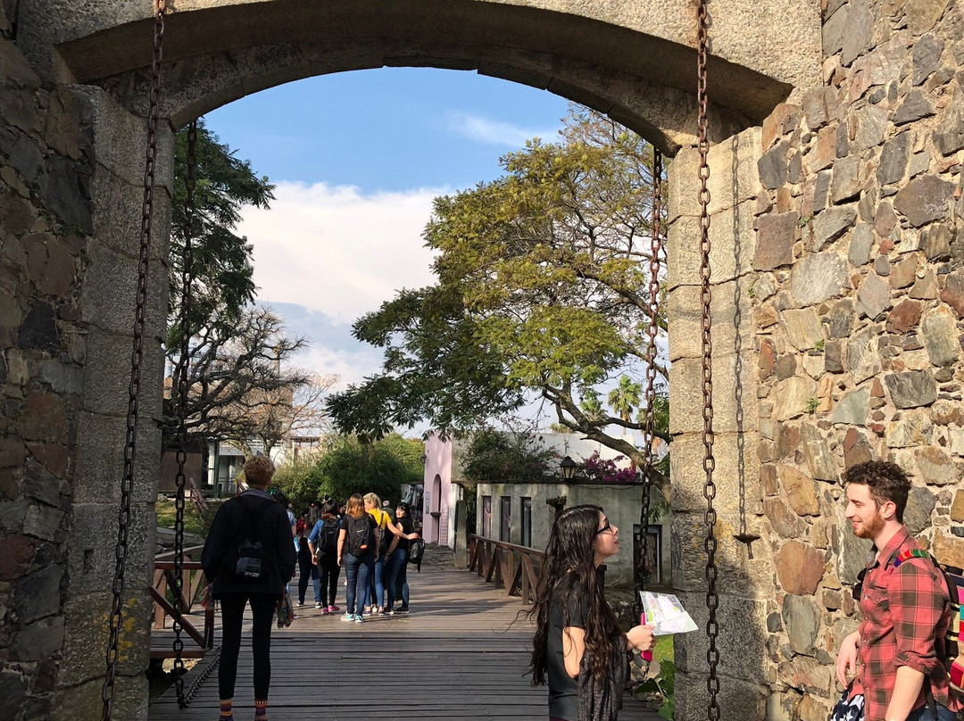 Porton de Campo-科洛尼亚·德尔萨克拉门托城必去景点