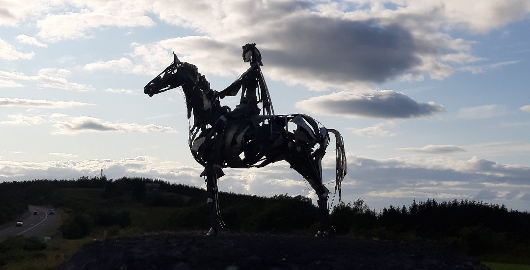 Gaelic Chieftain Sculpture-Boyle必去景点