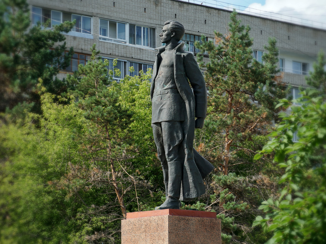 Nikolai Ostrovskiy Monument景点图片