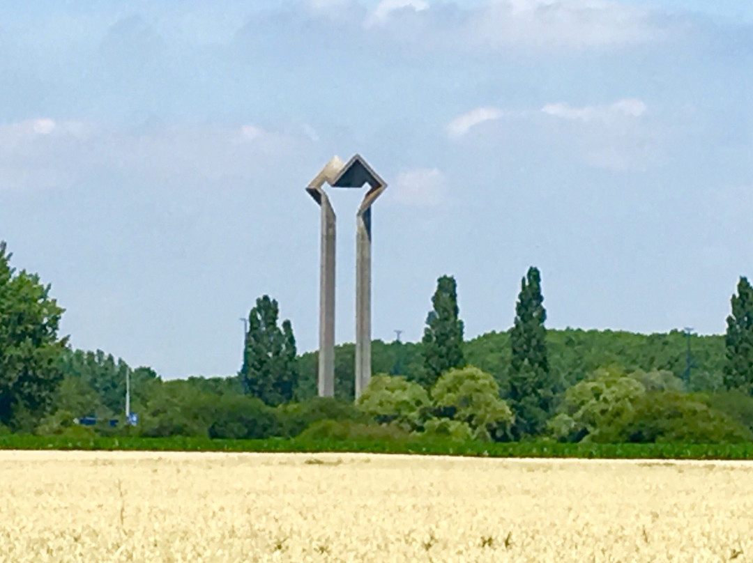 Monument Signal D'Hensies De Moeschal-Hensies必去景点