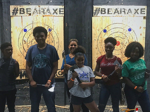 Bear Axe Throwing-普勒必去景点
