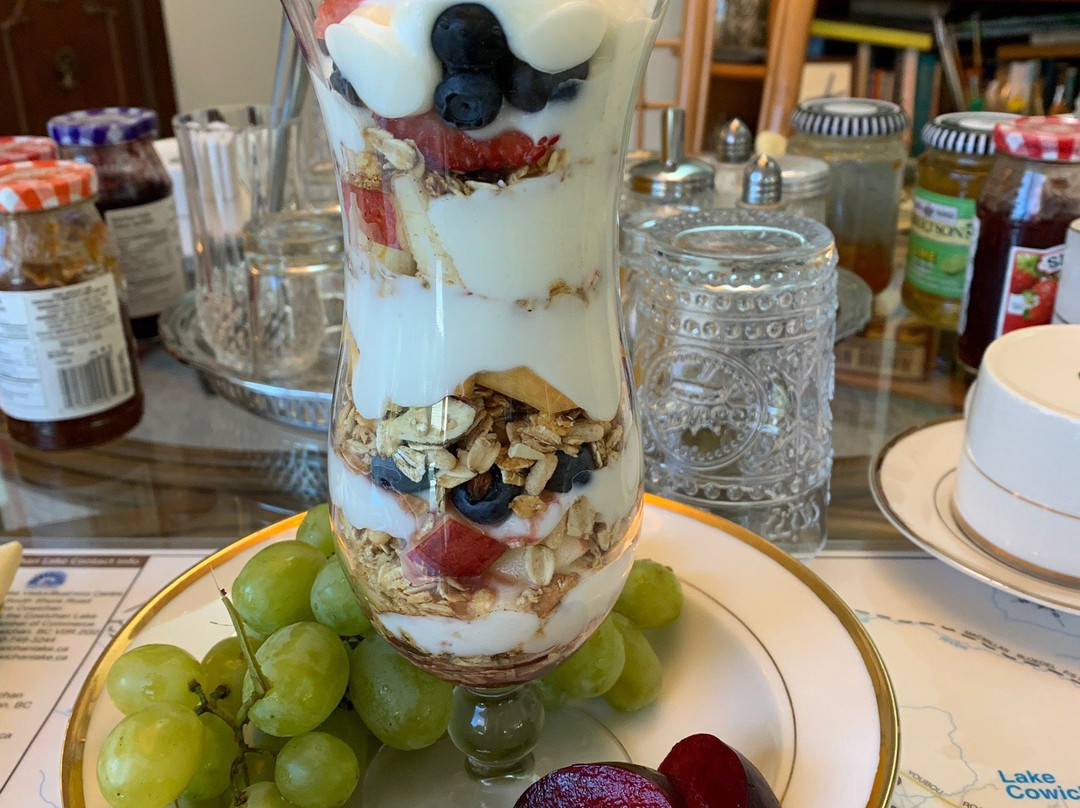 Crown House Bed & Breakfast主图