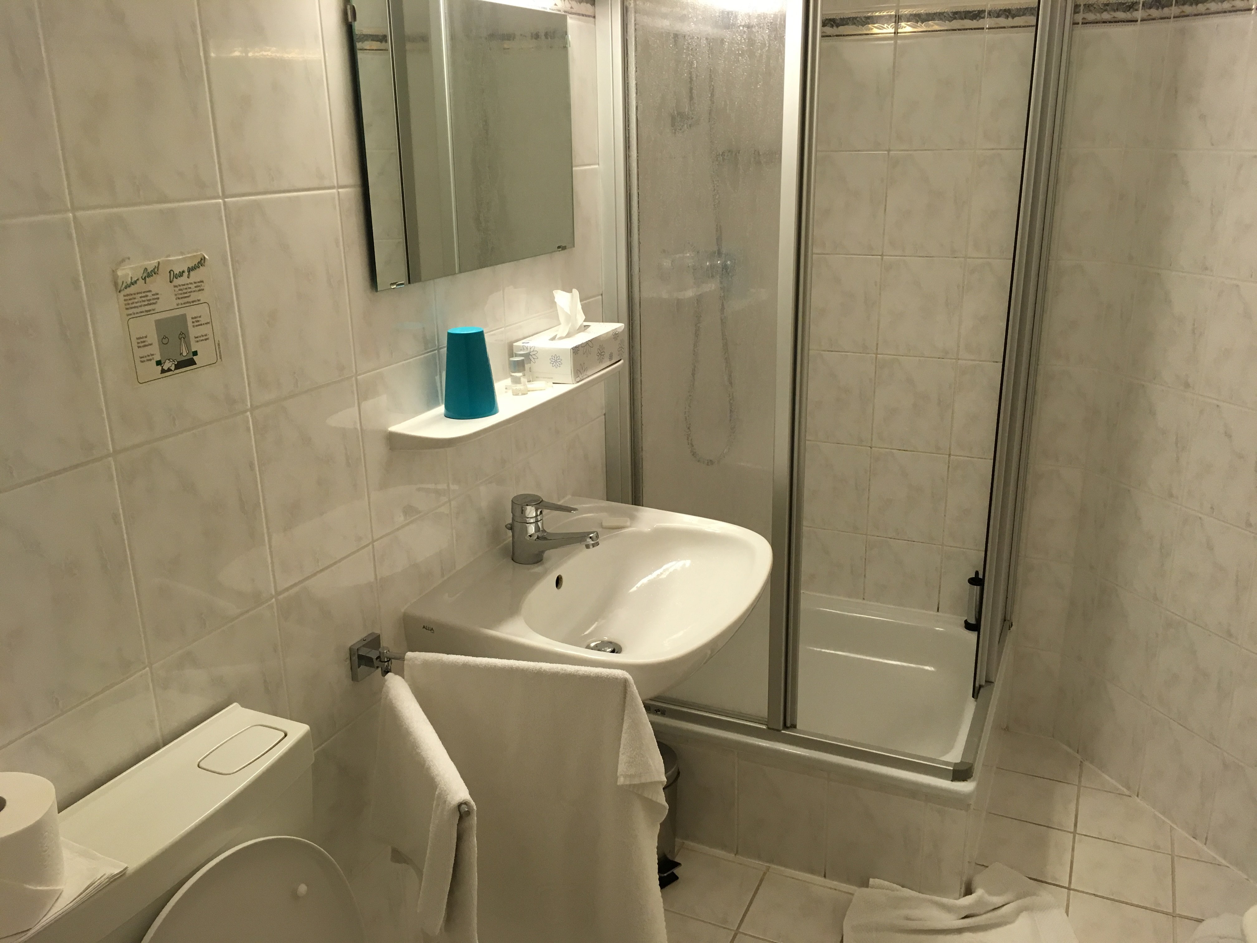 Kurhaus Klotzsche-浴室