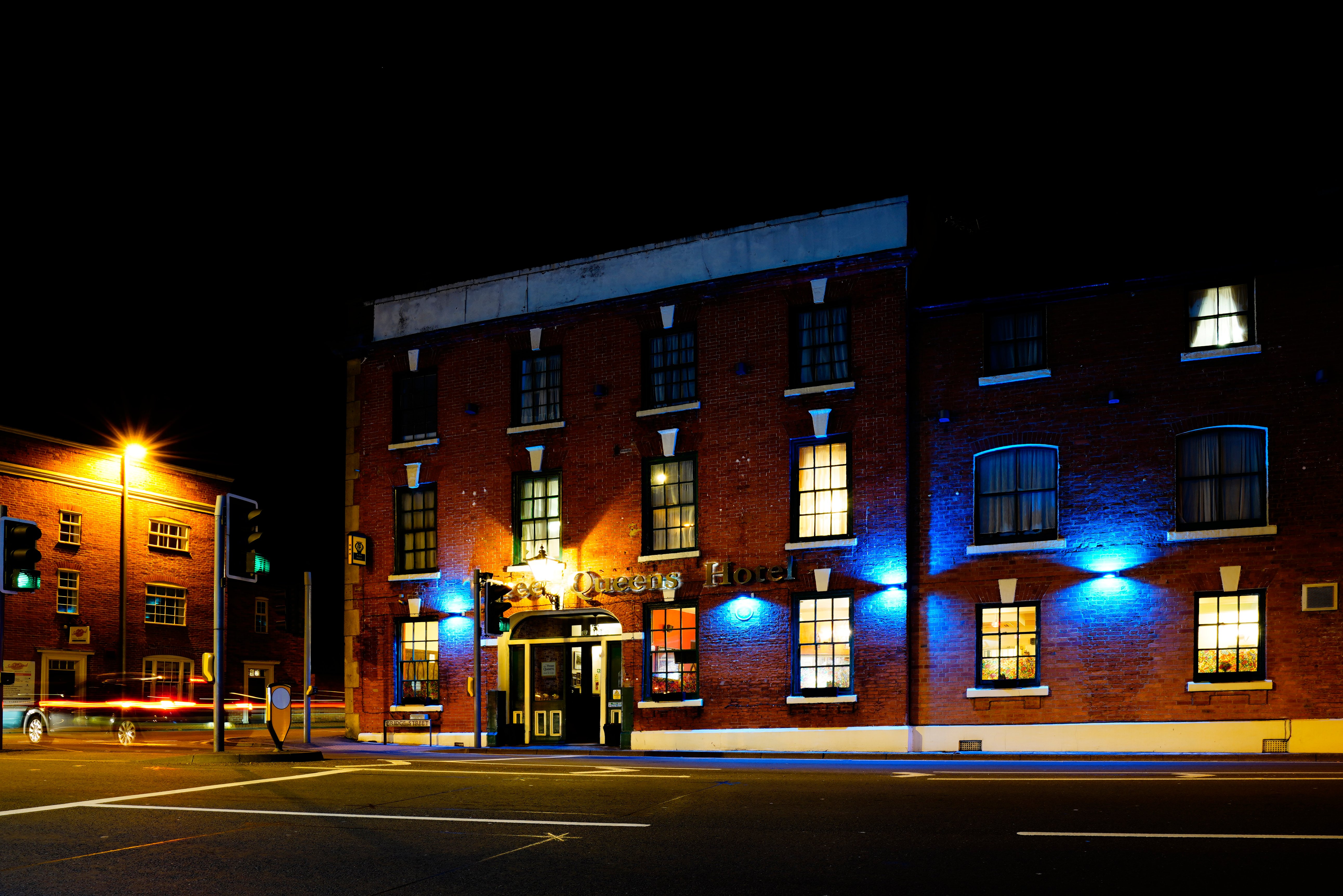 The Three Queens Hotel and Lodge-官方