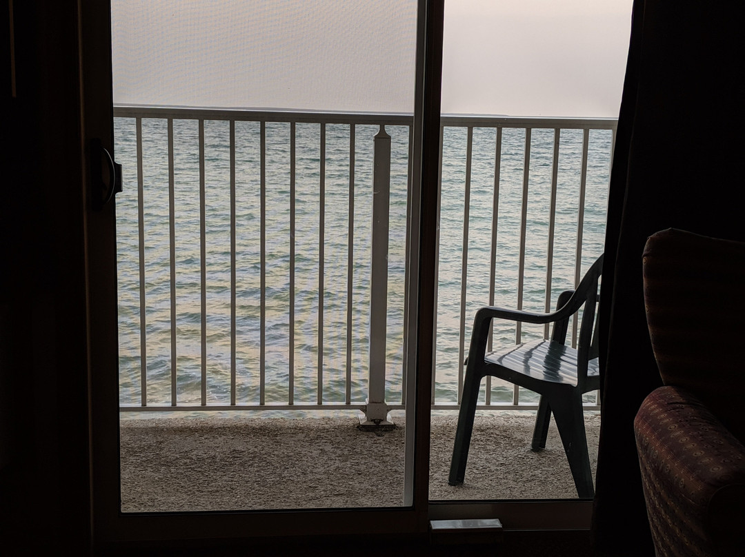 Hamilton Inn Select Beachfront Mackinaw City主图