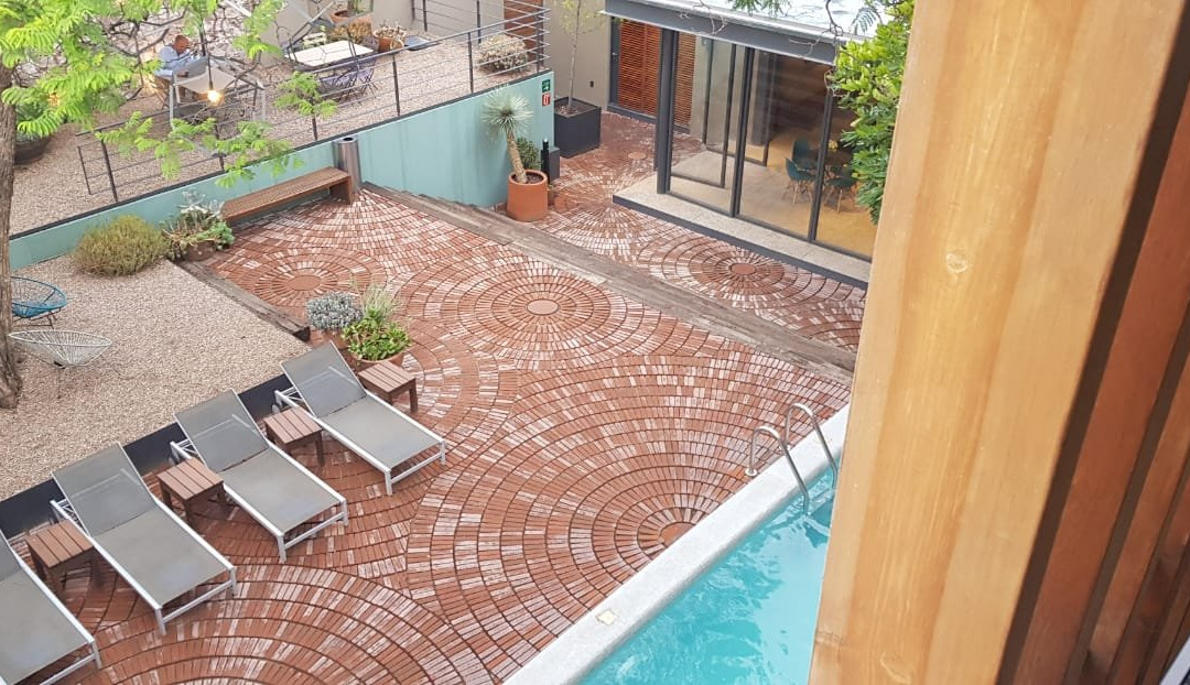 克里欧酒店主图