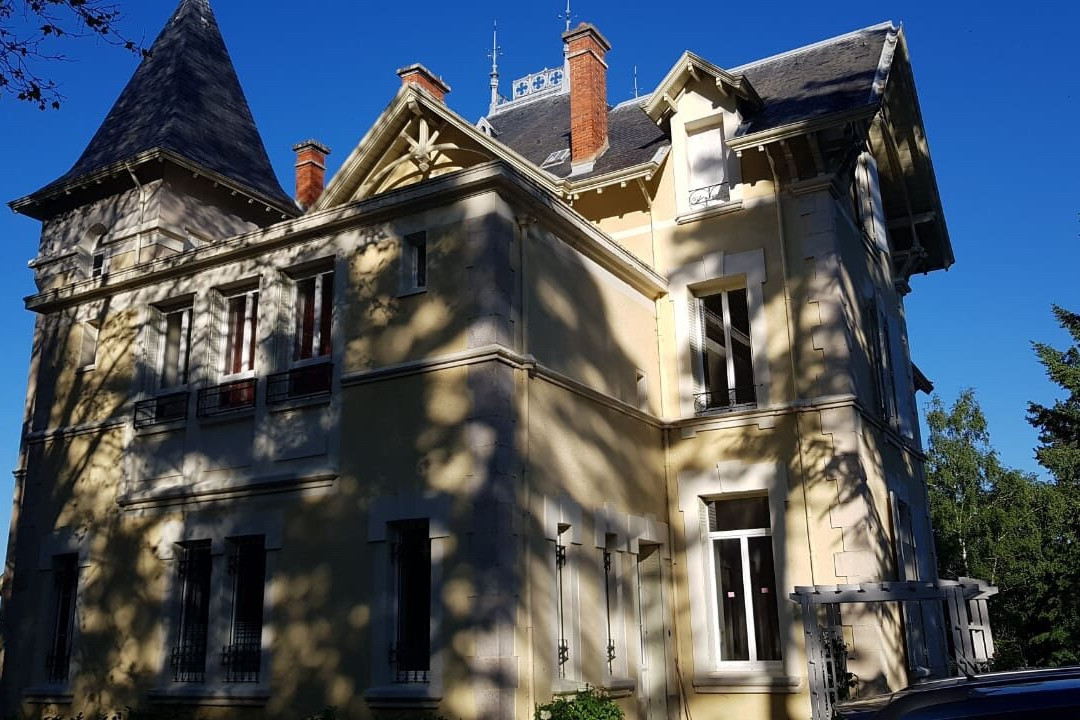 勒多玛尼德斯苏克斯住宿加早餐旅馆主图