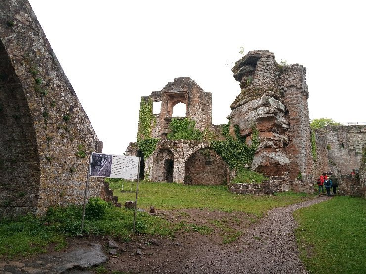 Burg Neuscharfeneck景点图片