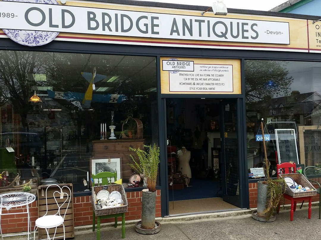 Old Bridge Antiques Centre
