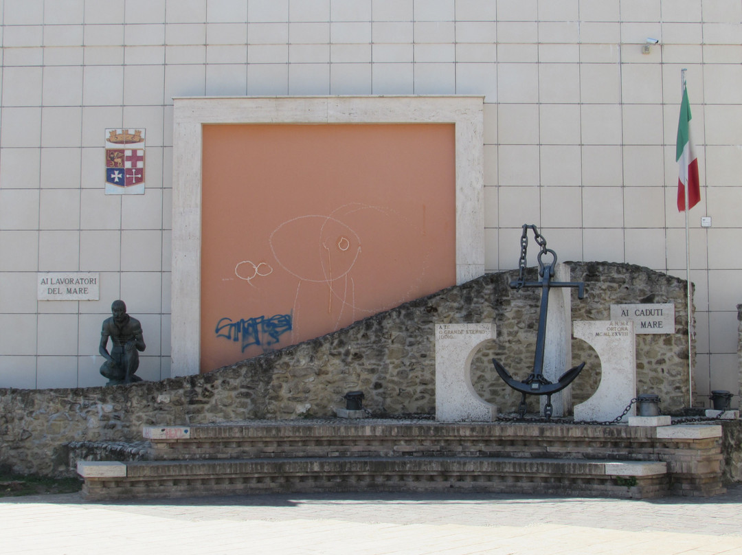 Monumento ai Caduti del mare
