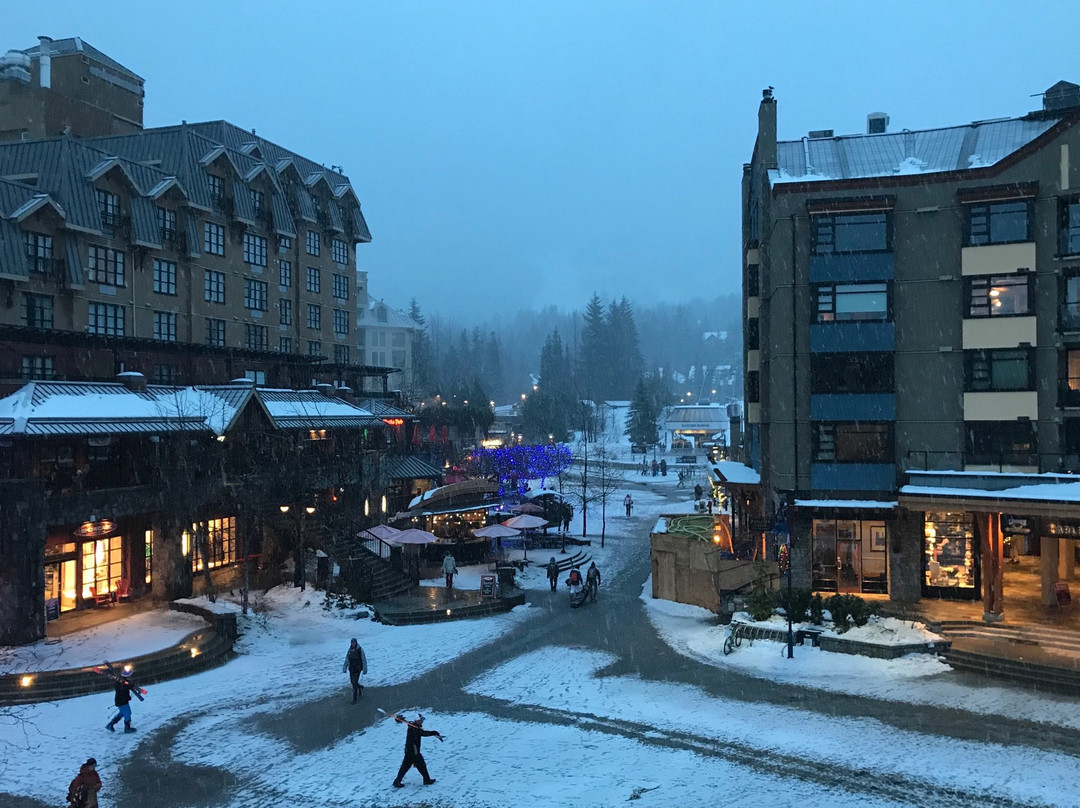 水晶套房酒店主图