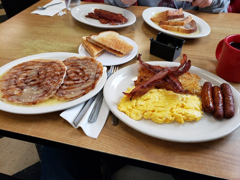 Londonderry餐馆和美食-The Bacon Barn Diner