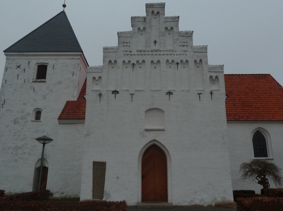 Lisbjerg Church景点图片