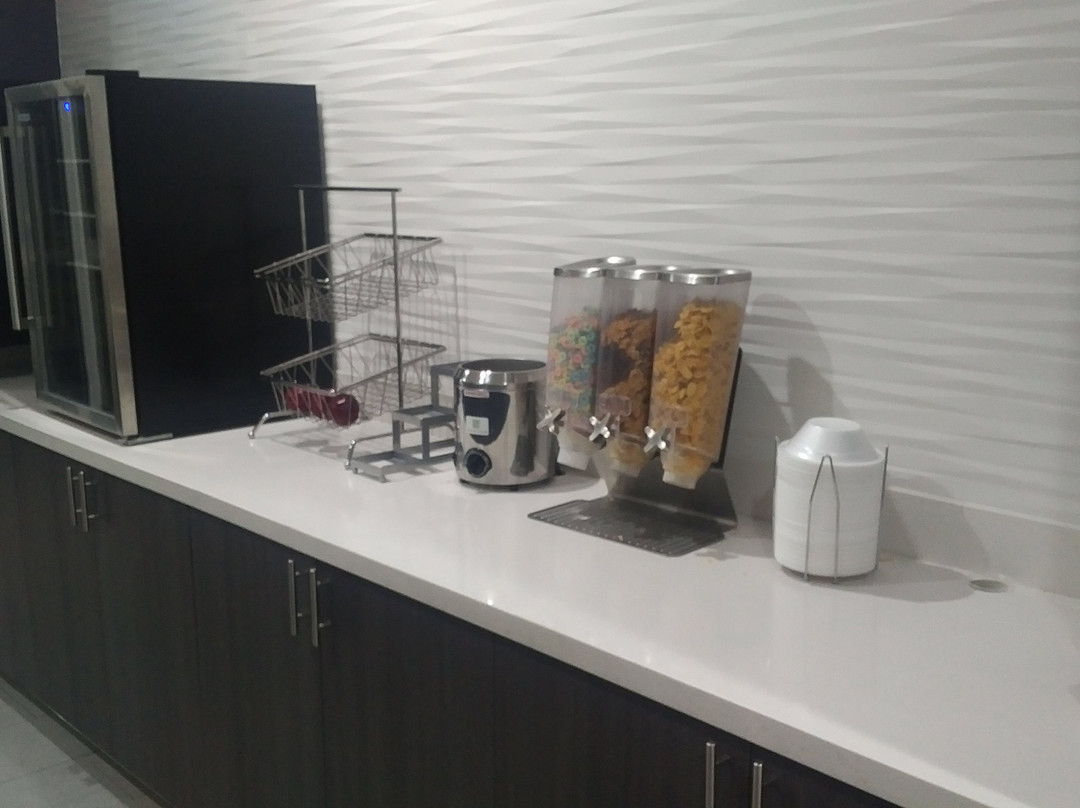 La Quinta Inn & Suites by Wyndham Lake Charles - Westlake主图