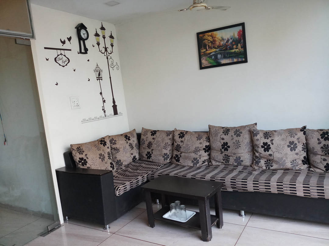 Hotel O Nashik Near Vijay Mamta Theatre主图