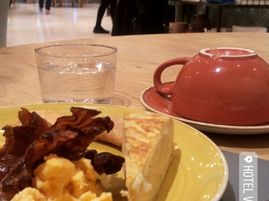 文奇莱斯酒店主图