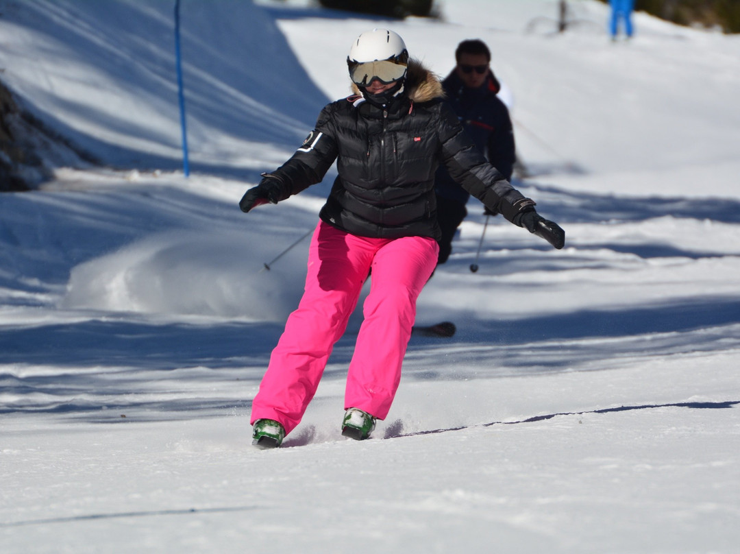 格兰德瓦利拉滑雪场景点图片