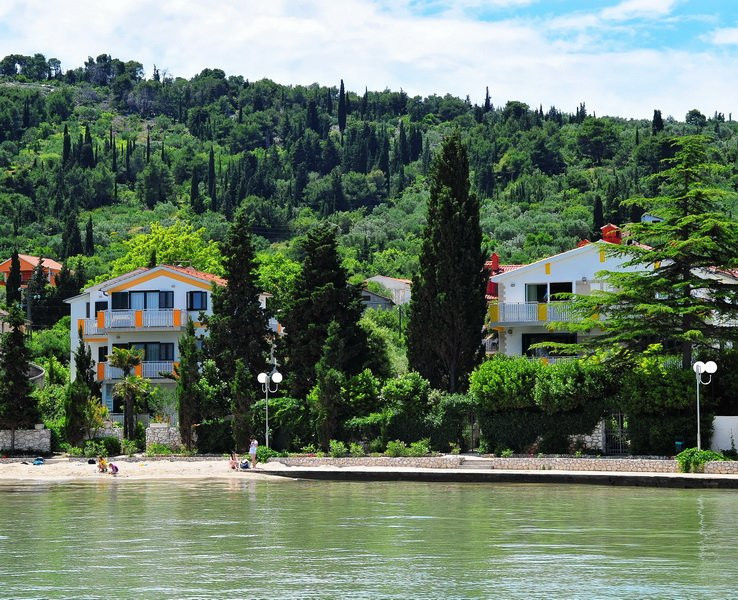 Apartments Villa Eden