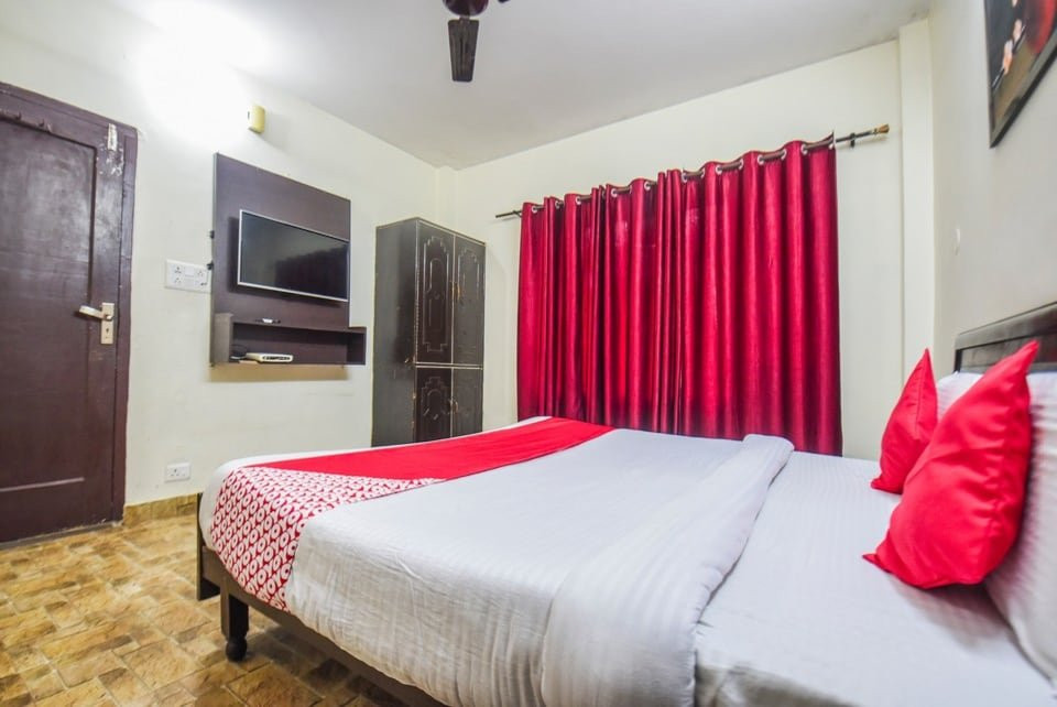 OYO 7905 Holiday Inn主图