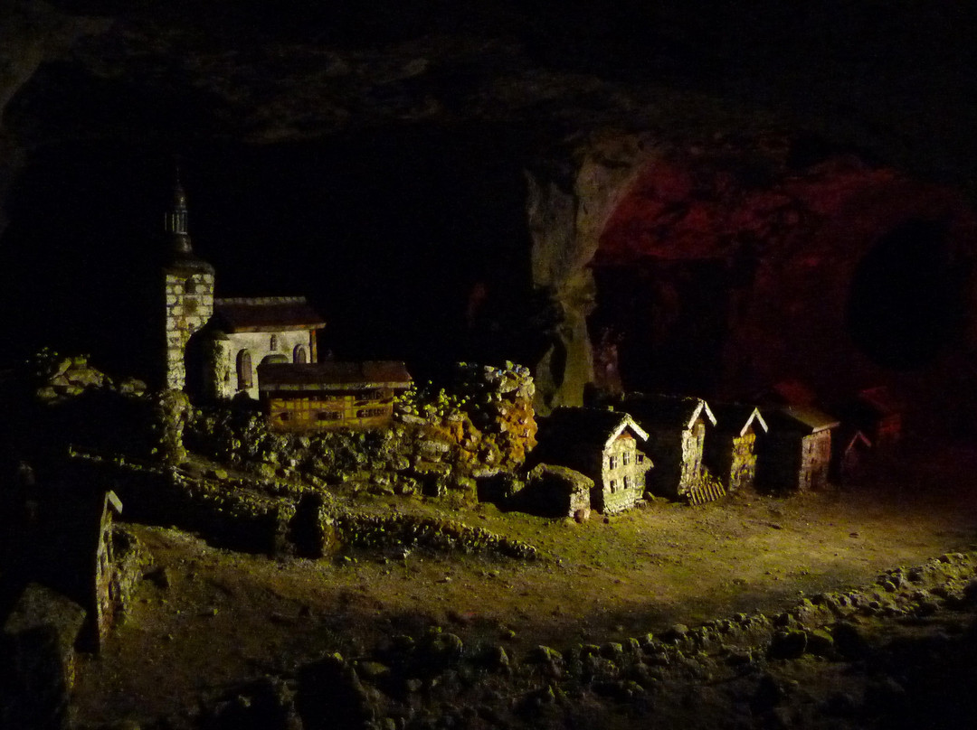 Sandstein- und Märchenhöhle-Walldorf必去景点