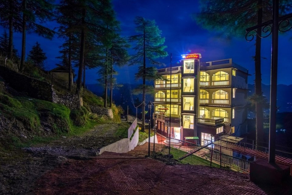 OYO 13272 Hotel Country Resort