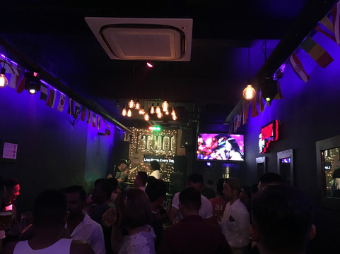 Thi酒吧-胡志明市必去景点